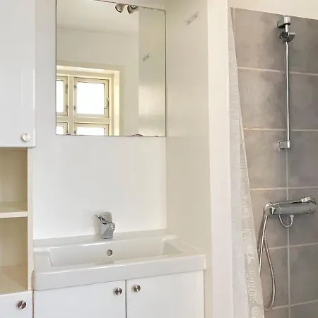 公寓 Six-bedroom Located In The Charming Of