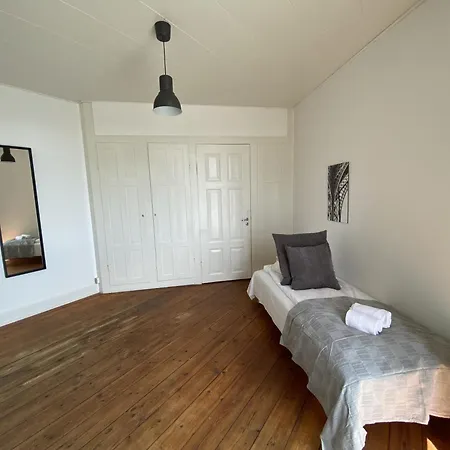 Six-bedroom Located In The Charming Of * 科灵