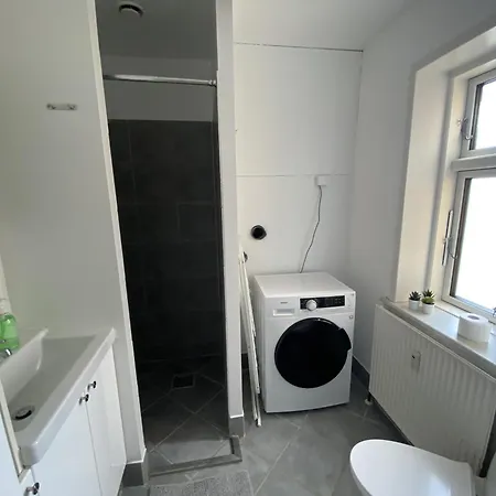 Six-bedroom Located In The Charming Of 科灵